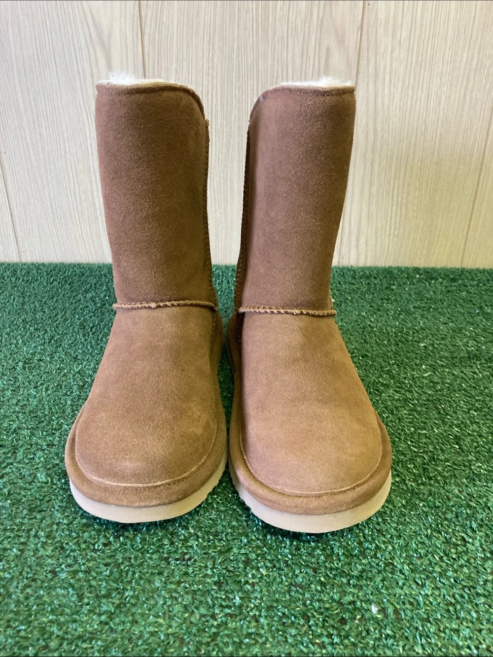 Old Friend Women's Suede Shearling Lined Boot size 7 NEW (OKPM-07-018)